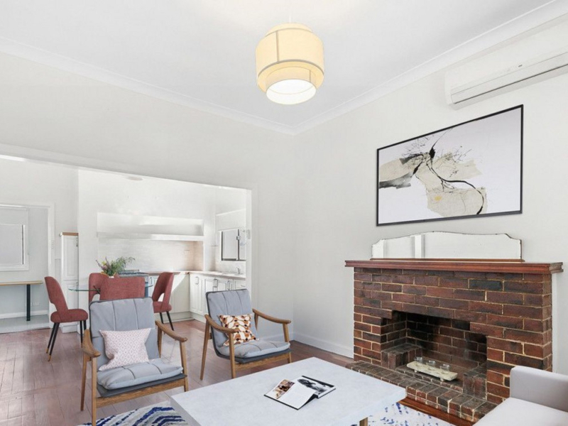 63 Amherst Street, White Gum Valley, WA 6162 AUS