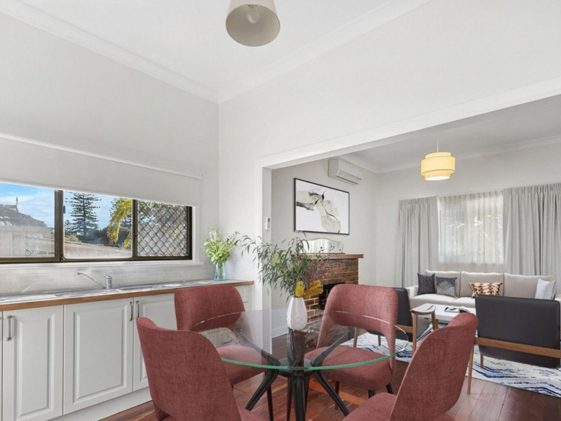 63 Amherst Street, White Gum Valley, WA 6162 AUS