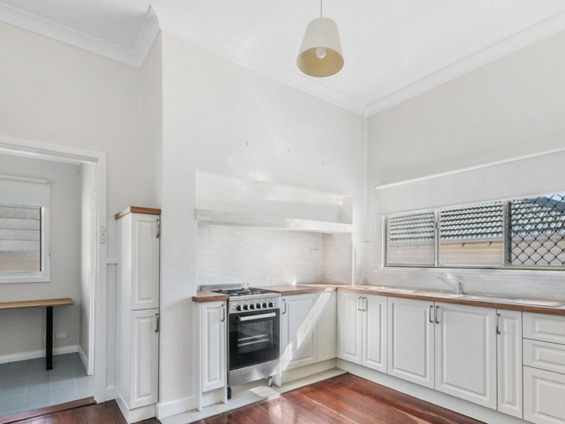 63 Amherst Street, White Gum Valley, WA 6162 AUS