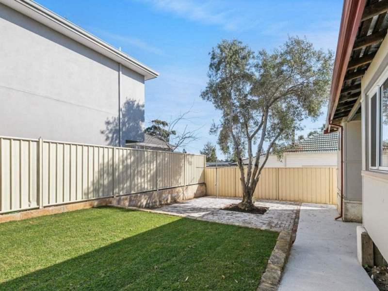 63 Amherst Street, White Gum Valley, WA 6162 AUS