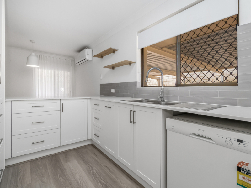 3/5 Morrison Street, Como, WA 6152 AUS