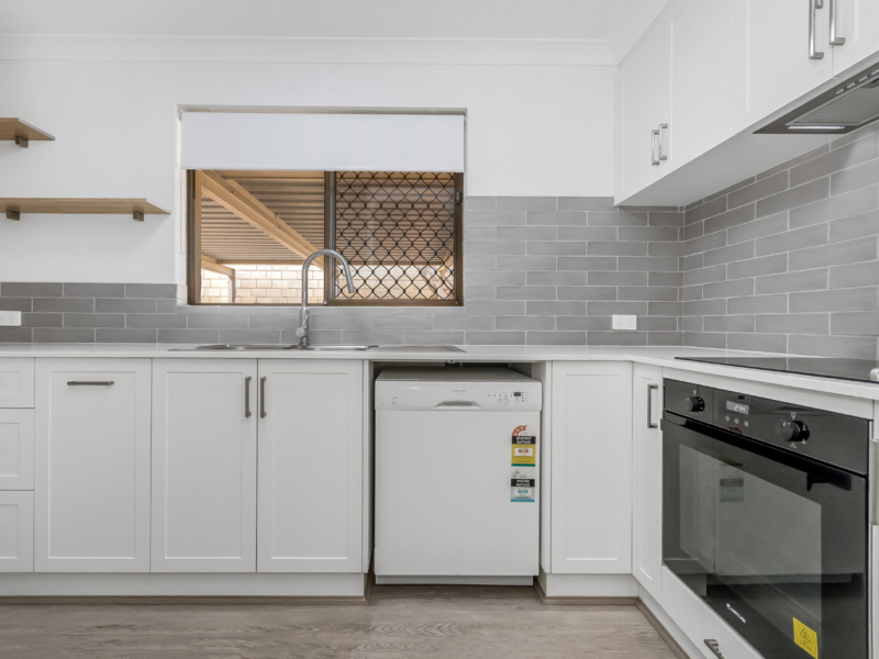3/5 Morrison Street, Como, WA 6152 AUS