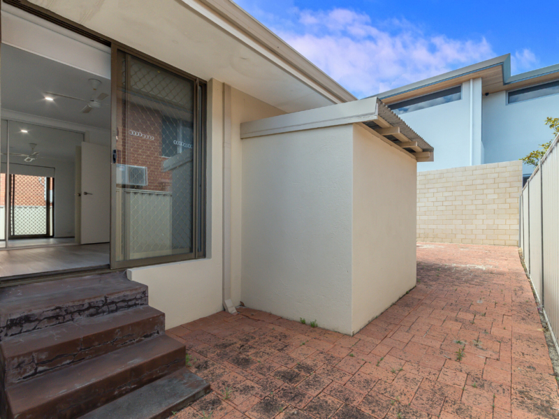 3/5 Morrison Street, Como, WA 6152 AUS