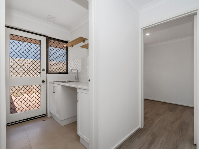 3/5 Morrison Street, Como, WA 6152 AUS