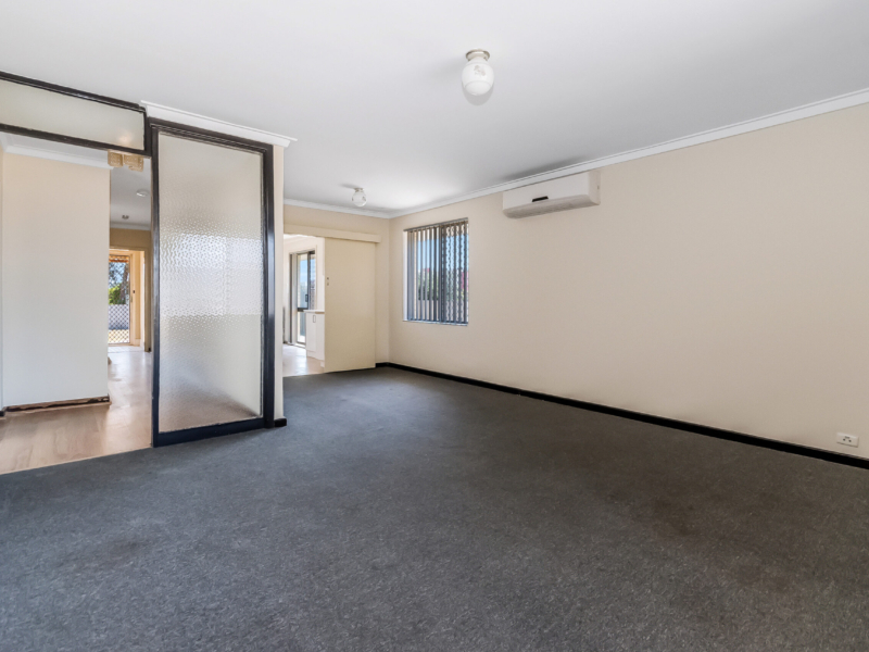 429 Sevenoaks Street, Beckenham, WA 6107 AUS