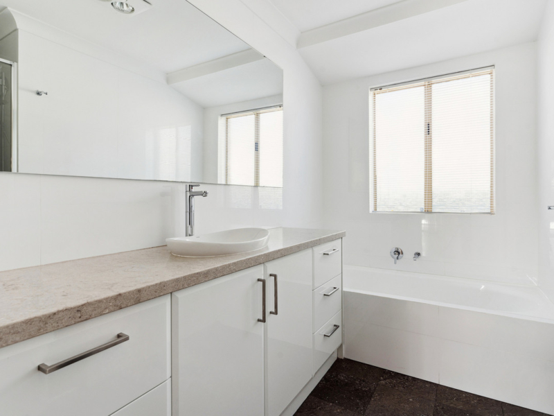 44 Dean Road, Bateman, WA 6150 AUS