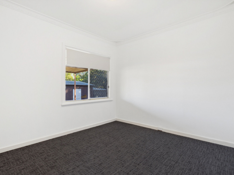 73 James Street, Gosnells, WA 6110 AUS