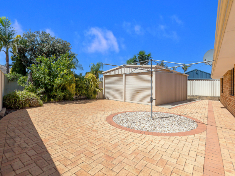 12 Steiner Avenue, Success, WA 6164 AUS