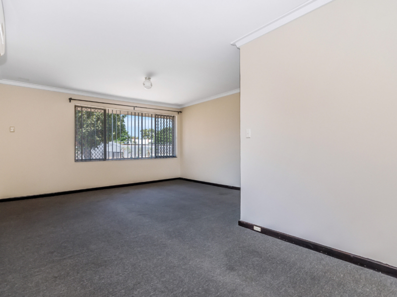 429 Sevenoaks Street, Beckenham, WA 6107 AUS