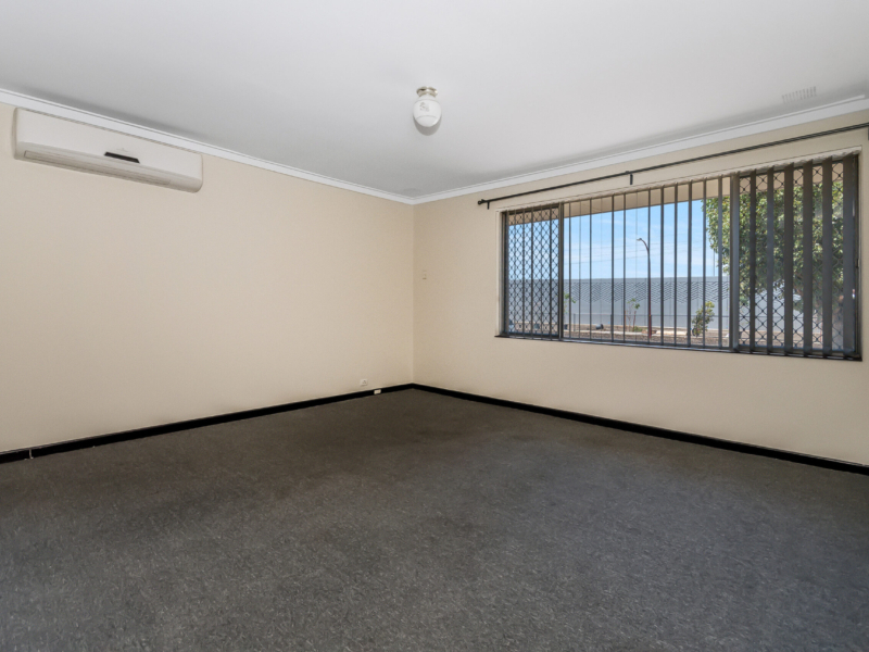 429 Sevenoaks Street, Beckenham, WA 6107 AUS