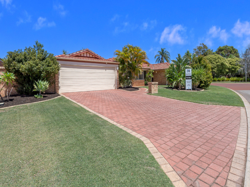 6 Osterley Retreat, Canning Vale, WA 6155 AUS