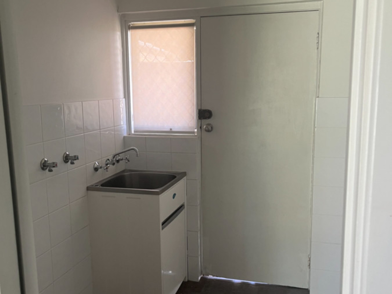 11B Temby Street, Beckenham, WA 6107 AUS