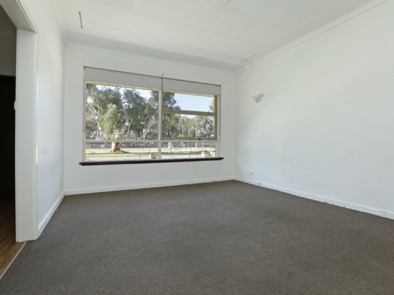 425 Sevenoaks Street, Beckenham, WA 6107 AUS