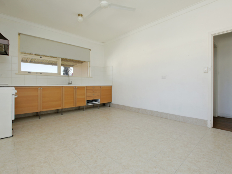 425 Sevenoaks Street, Beckenham, WA 6107 AUS