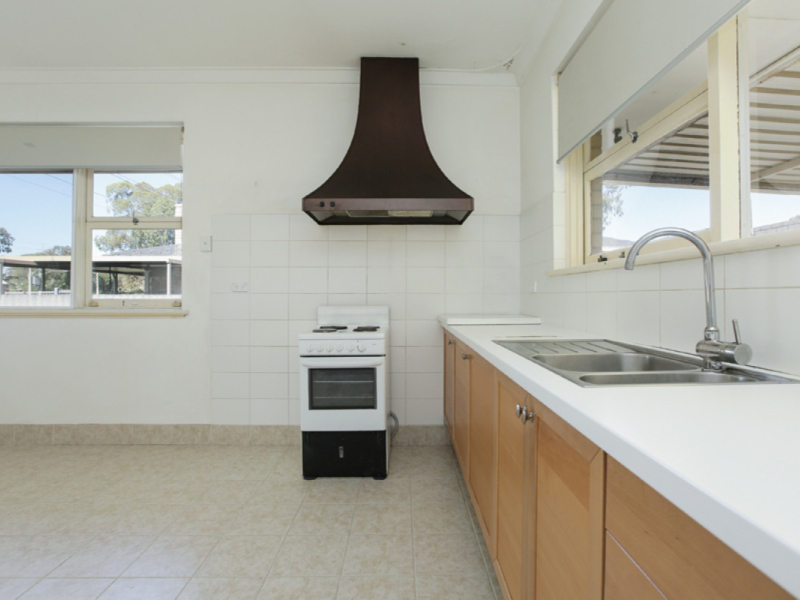 425 Sevenoaks Street, Beckenham, WA 6107 AUS