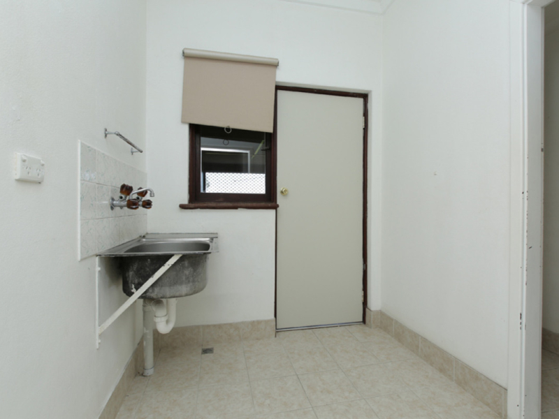 425 Sevenoaks Street, Beckenham, WA 6107 AUS