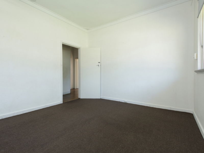 425 Sevenoaks Street, Beckenham, WA 6107 AUS