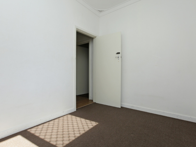 425 Sevenoaks Street, Beckenham, WA 6107 AUS