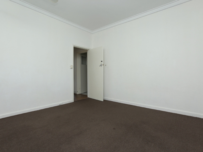 425 Sevenoaks Street, Beckenham, WA 6107 AUS