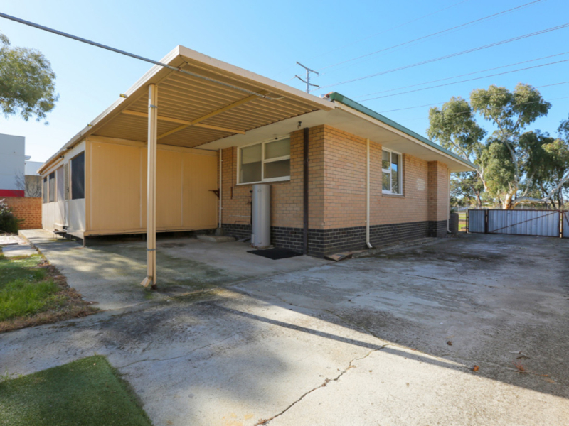 425 Sevenoaks Street, Beckenham, WA 6107 AUS