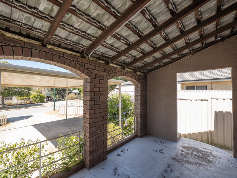 15 Sleight Street, St James, WA 6102 AUS