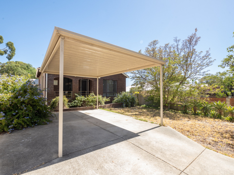 15 Sleight Street, St James, WA 6102 AUS