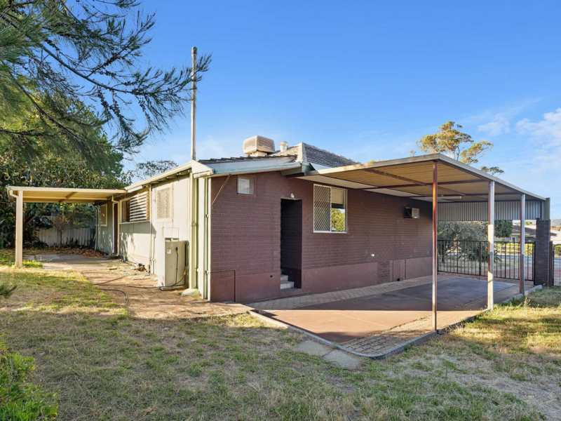 73 James Street, Gosnells, WA 6110 AUS