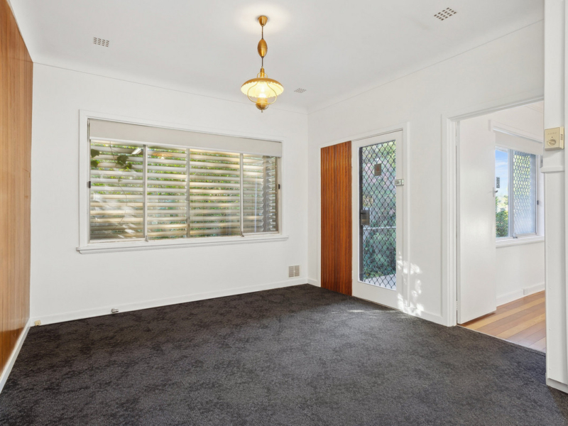 73 James Street, Gosnells, WA 6110 AUS