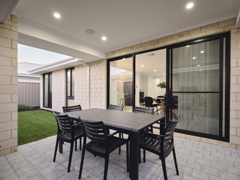 12 Featherflower Entrance, Piara Waters, WA 6112 AUS