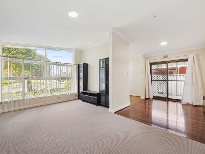30 Faversham Street, Beckenham, WA 6107 AUS