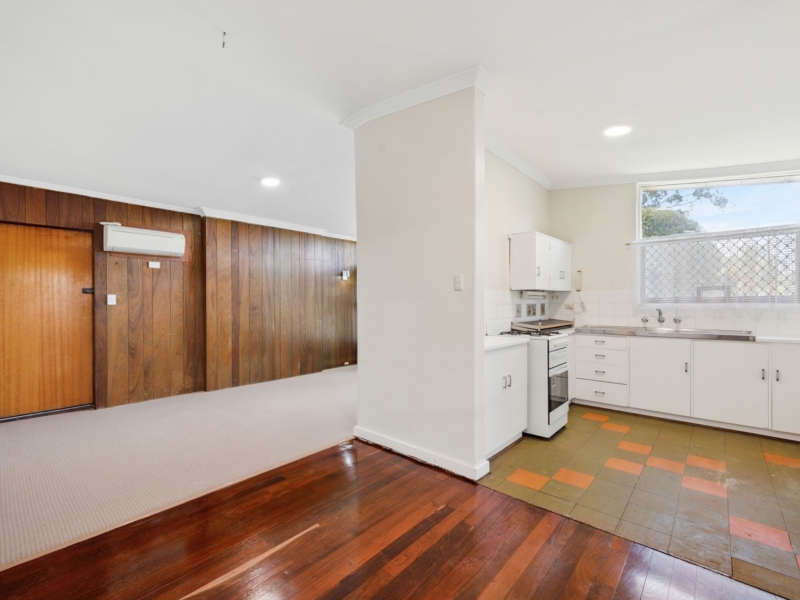 30 Faversham Street, Beckenham, WA 6107 AUS