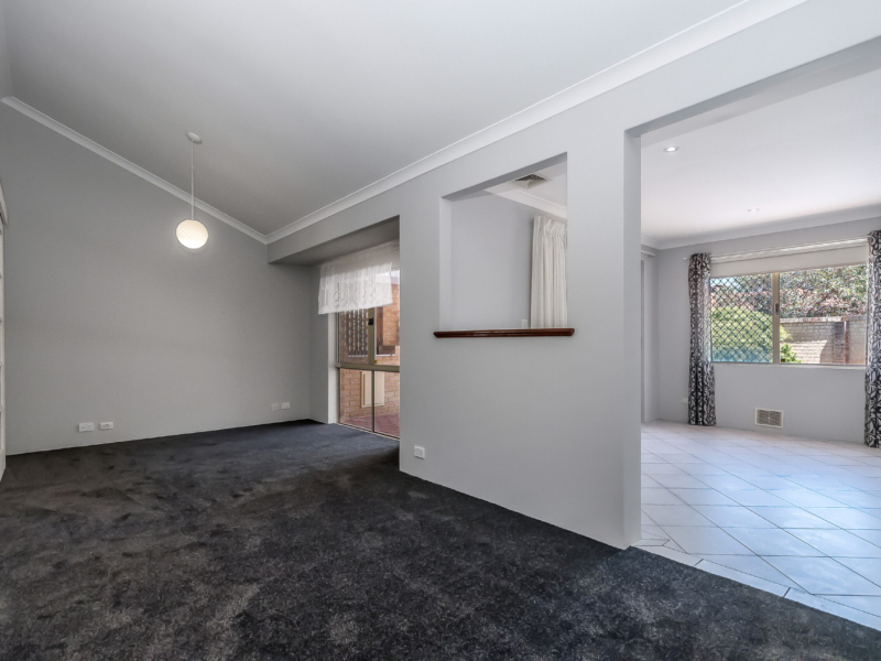 6 Osterley Retreat, Canning Vale, WA 6155 AUS