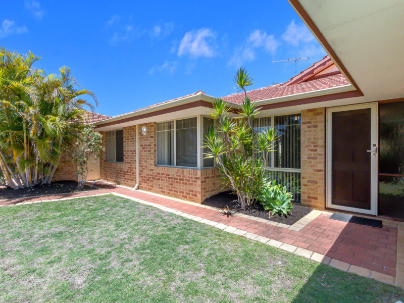 6 Osterley Retreat, Canning Vale, WA 6155 AUS