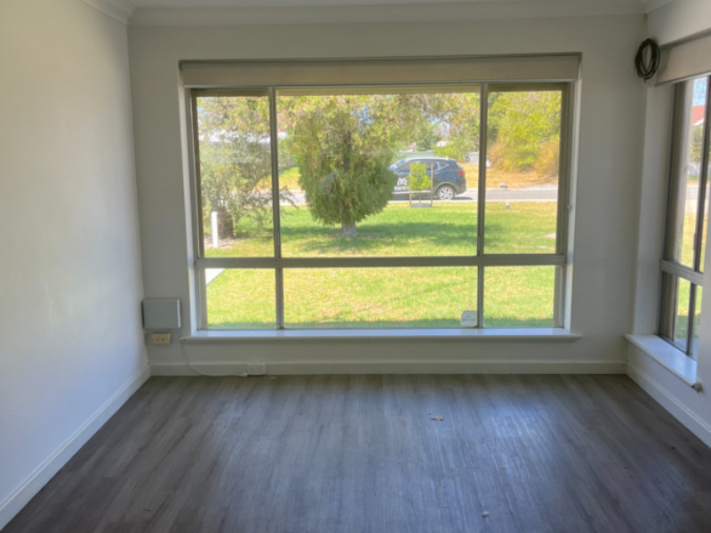 11B Temby Street, Beckenham, WA 6107 AUS