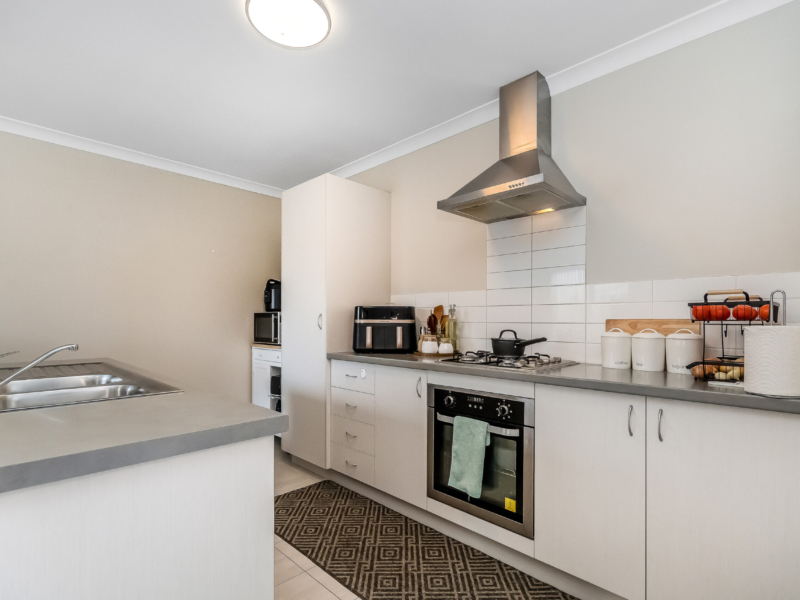 10B Terracina Parkway, Piara Waters, WA 6112 AUS