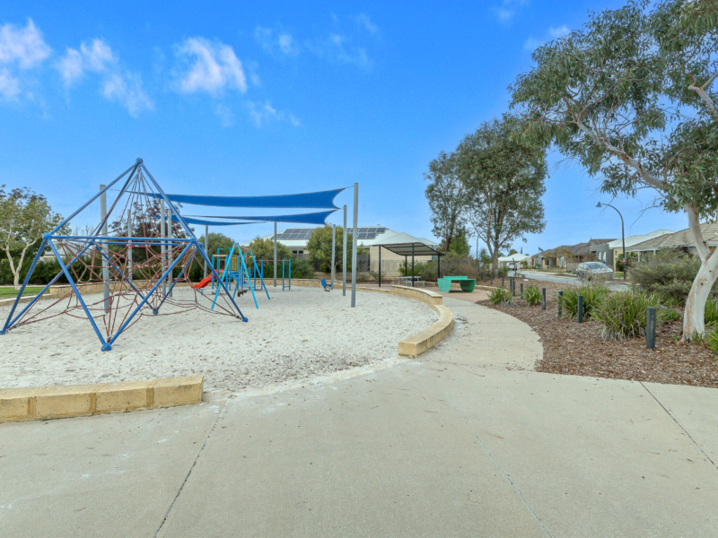 10B Terracina Parkway, Piara Waters, WA 6112 AUS