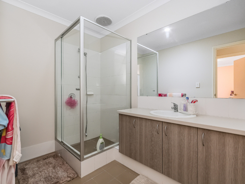 10B Terracina Parkway, Piara Waters, WA 6112 AUS