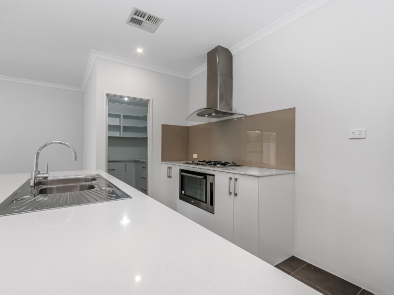 21 Rickett Street, Haynes, WA 6112 AUS