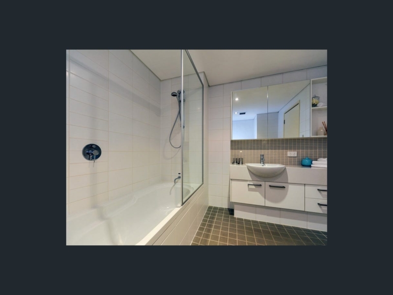 5/1 Erskine Link, East Perth, WA 6004 AUS