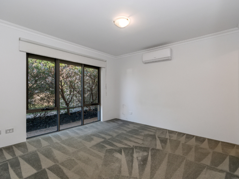 11 Engle Close, Maddington, WA 6109 AUS