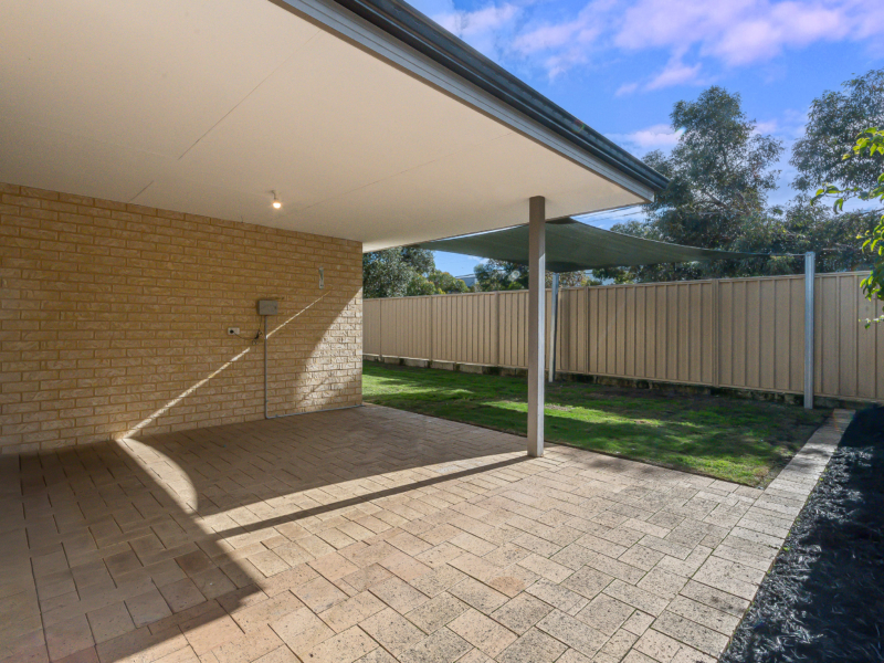 11 Engle Close, Maddington, WA 6109 AUS