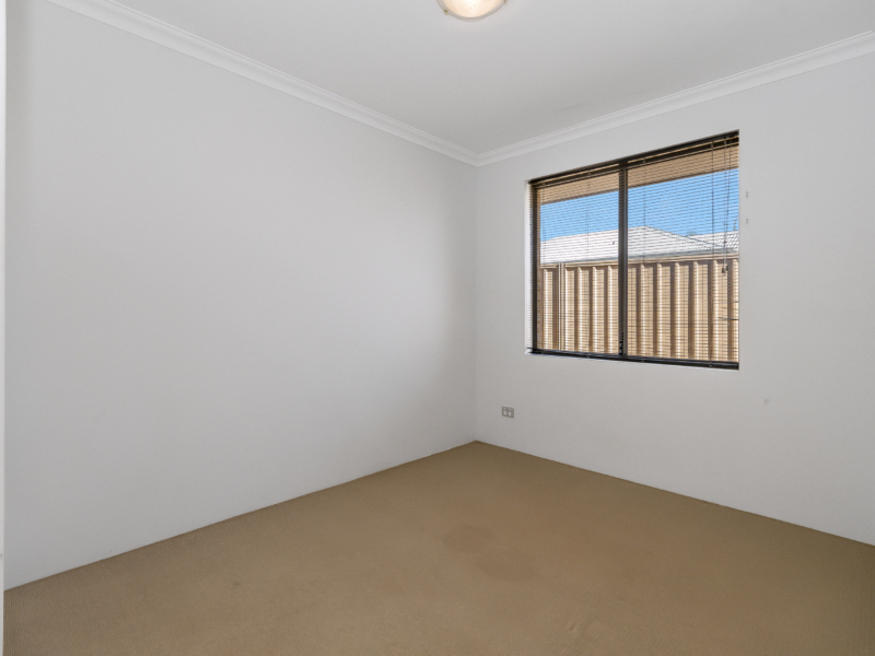 11 Engle Close, Maddington, WA 6109 AUS