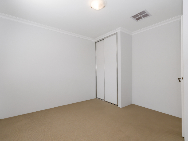 11 Engle Close, Maddington, WA 6109 AUS