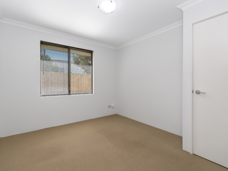 11 Engle Close, Maddington, WA 6109 AUS